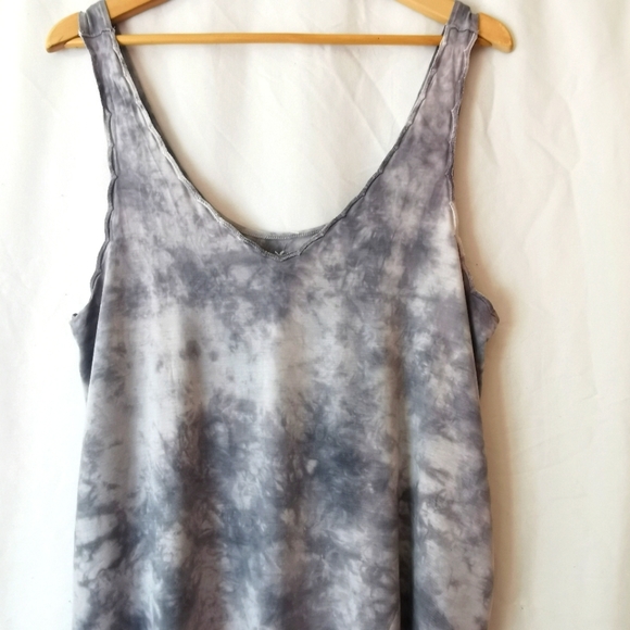 Aeo super soft tank, XL - Picture 1 of 8